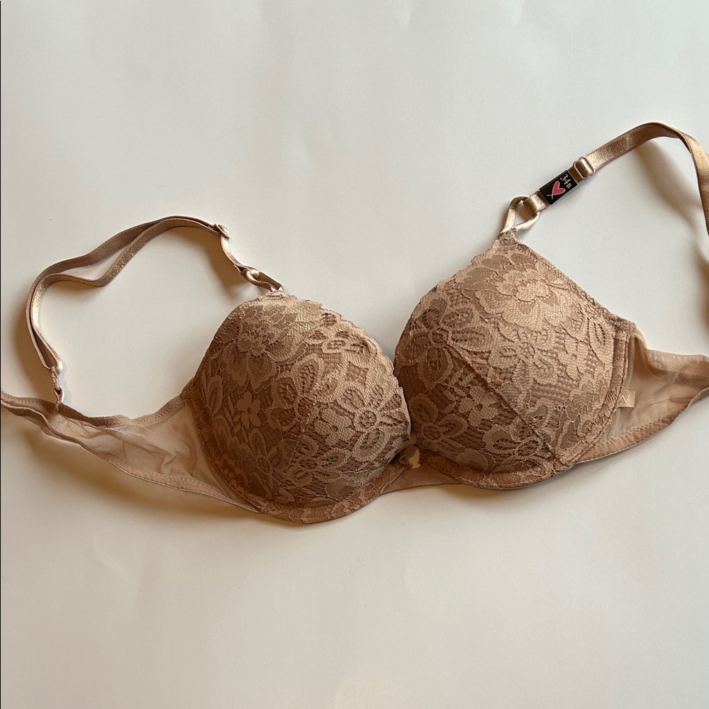 NWT- Lace Underwire Bra - Tan Size 34B